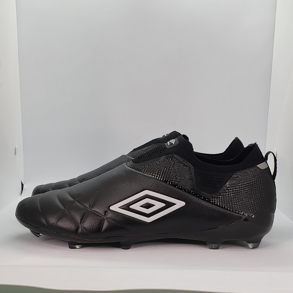 $220 Umbro Medusae III Elite FG Laceless Soccer Cleats sz 12 - Picture 13 of 13